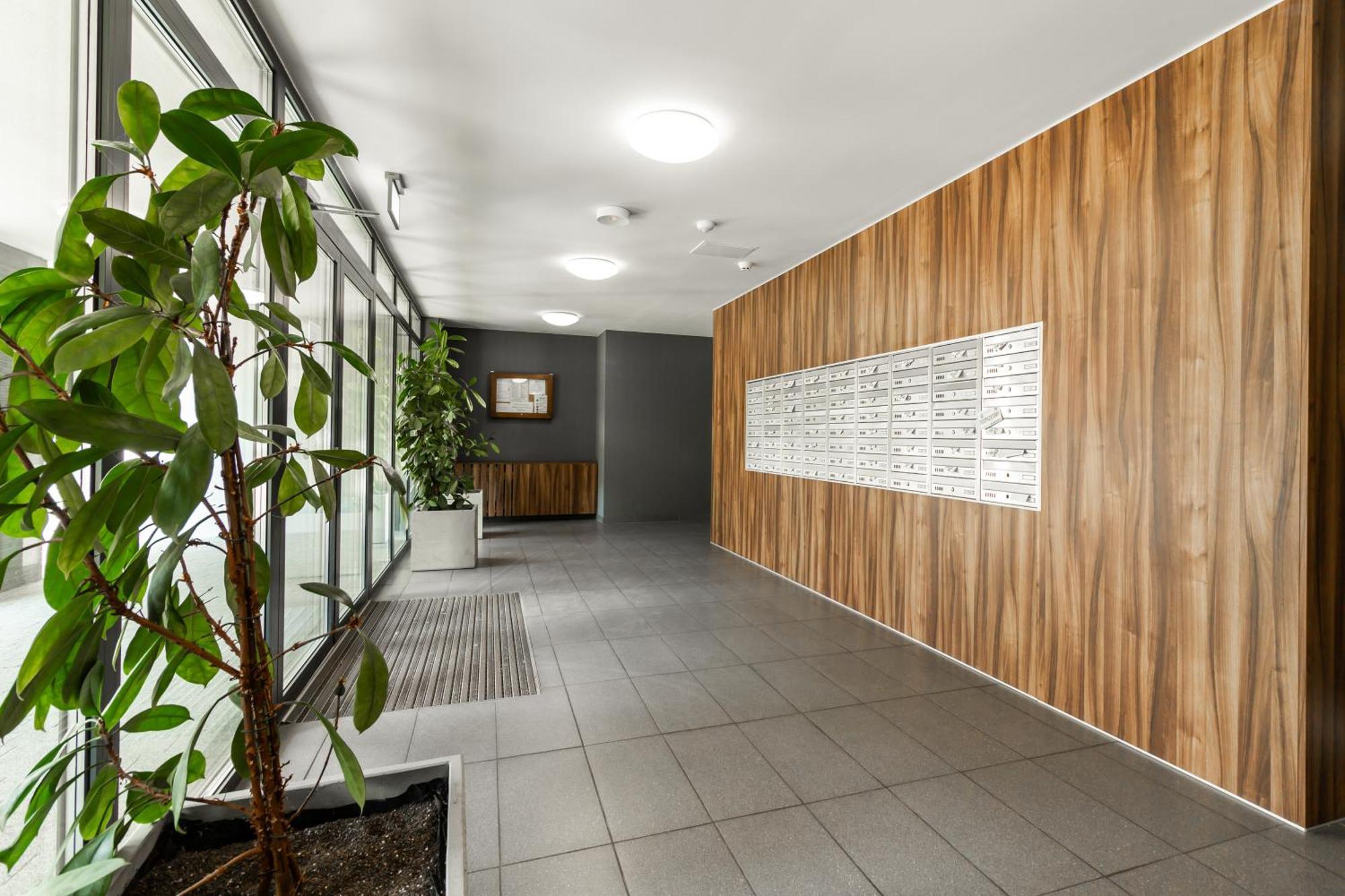 Apartament Near Sky Tower Wroclaw Exterior photo